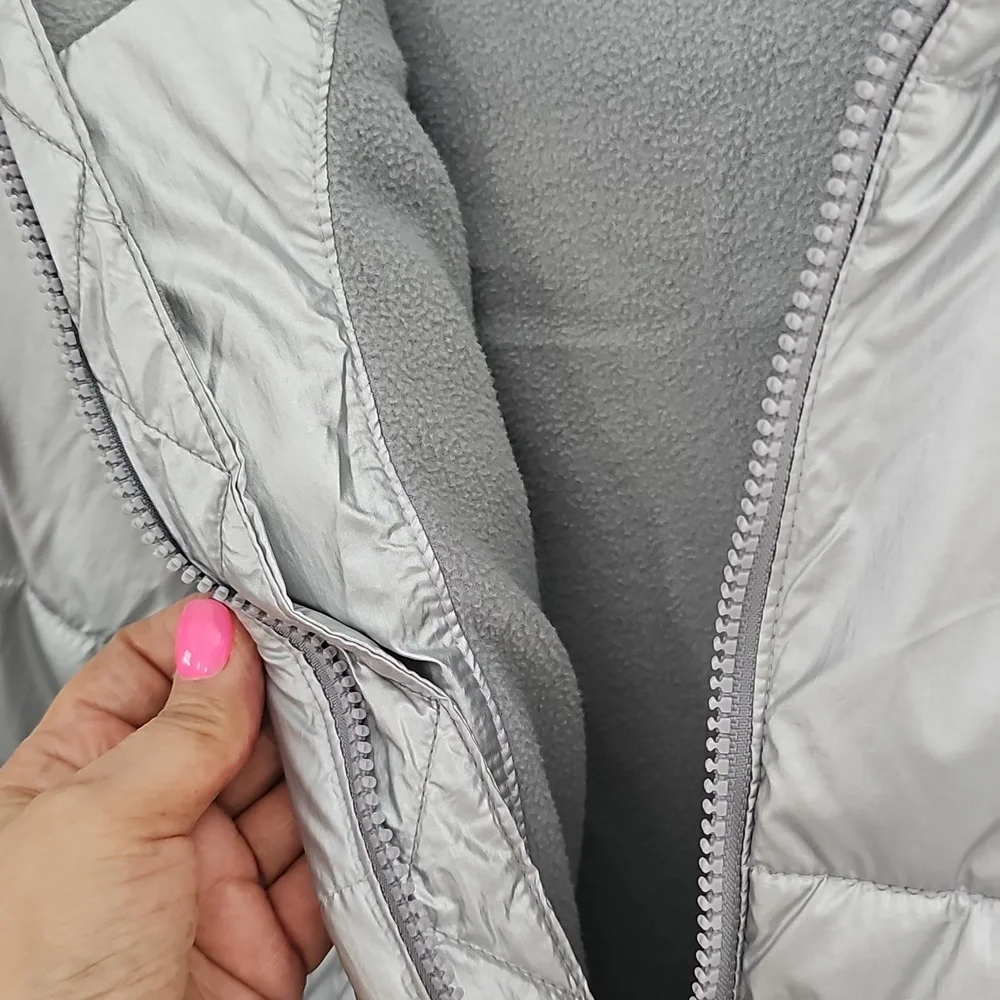 NWOT All In Motion Silver Shimmer Girls Xl Kids Puffer Jacket Coat